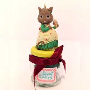 VTG Enesco Merry Mother-To-Be Christmas Ornament Karen Hahn Mouse Pickles 1991